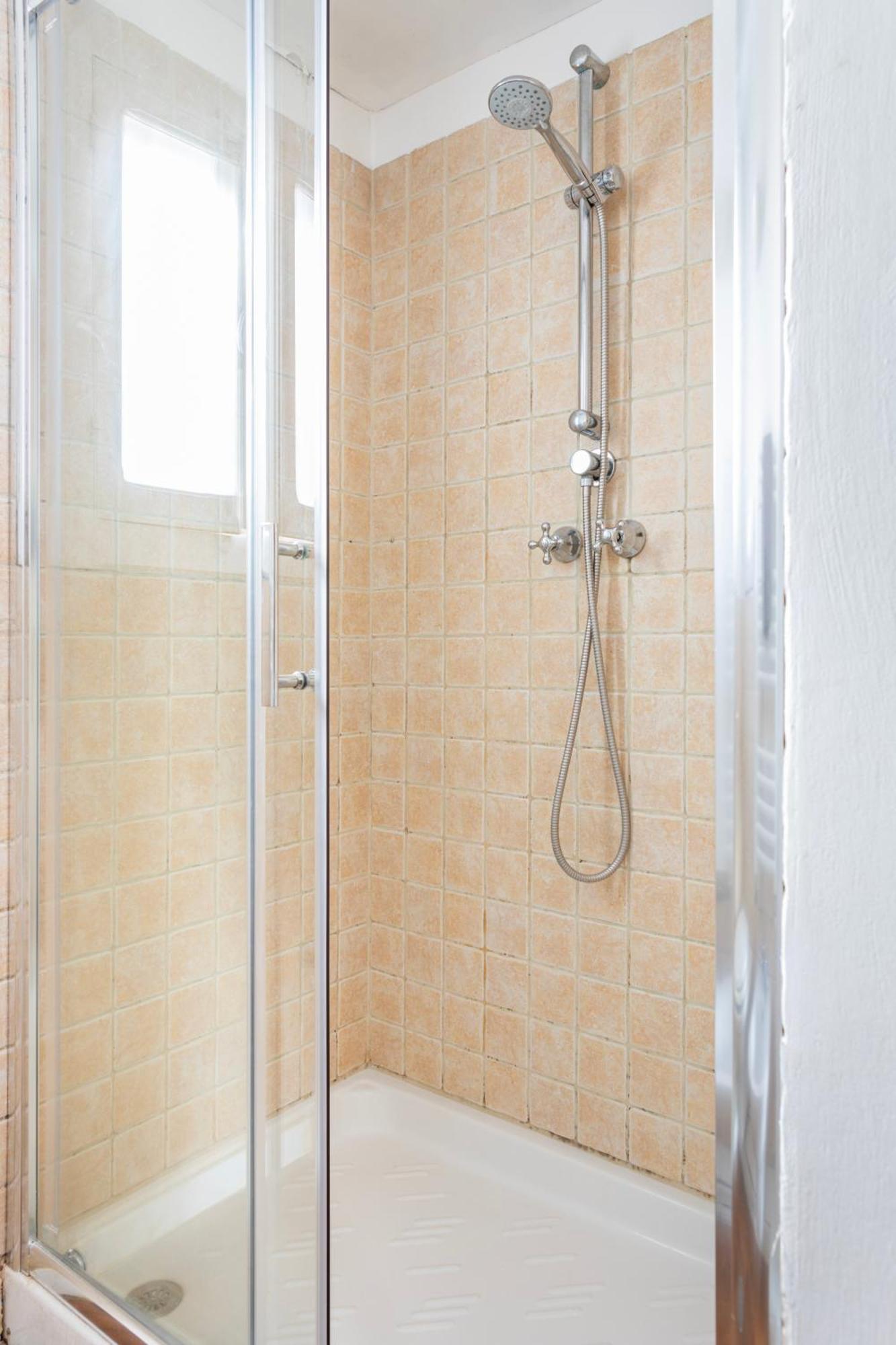 Bari Landlord 71 - Central Rooms ภายนอก รูปภาพ