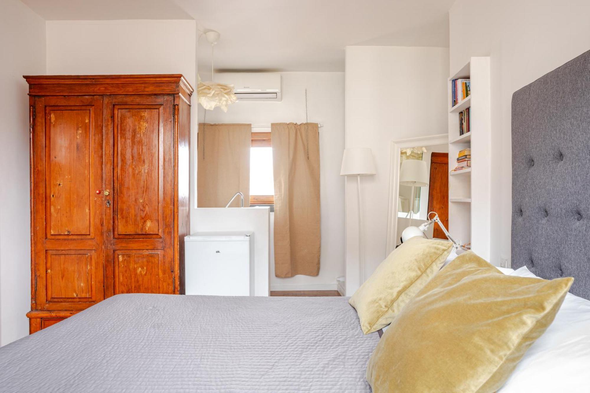 Bari Landlord 71 - Central Rooms ภายนอก รูปภาพ