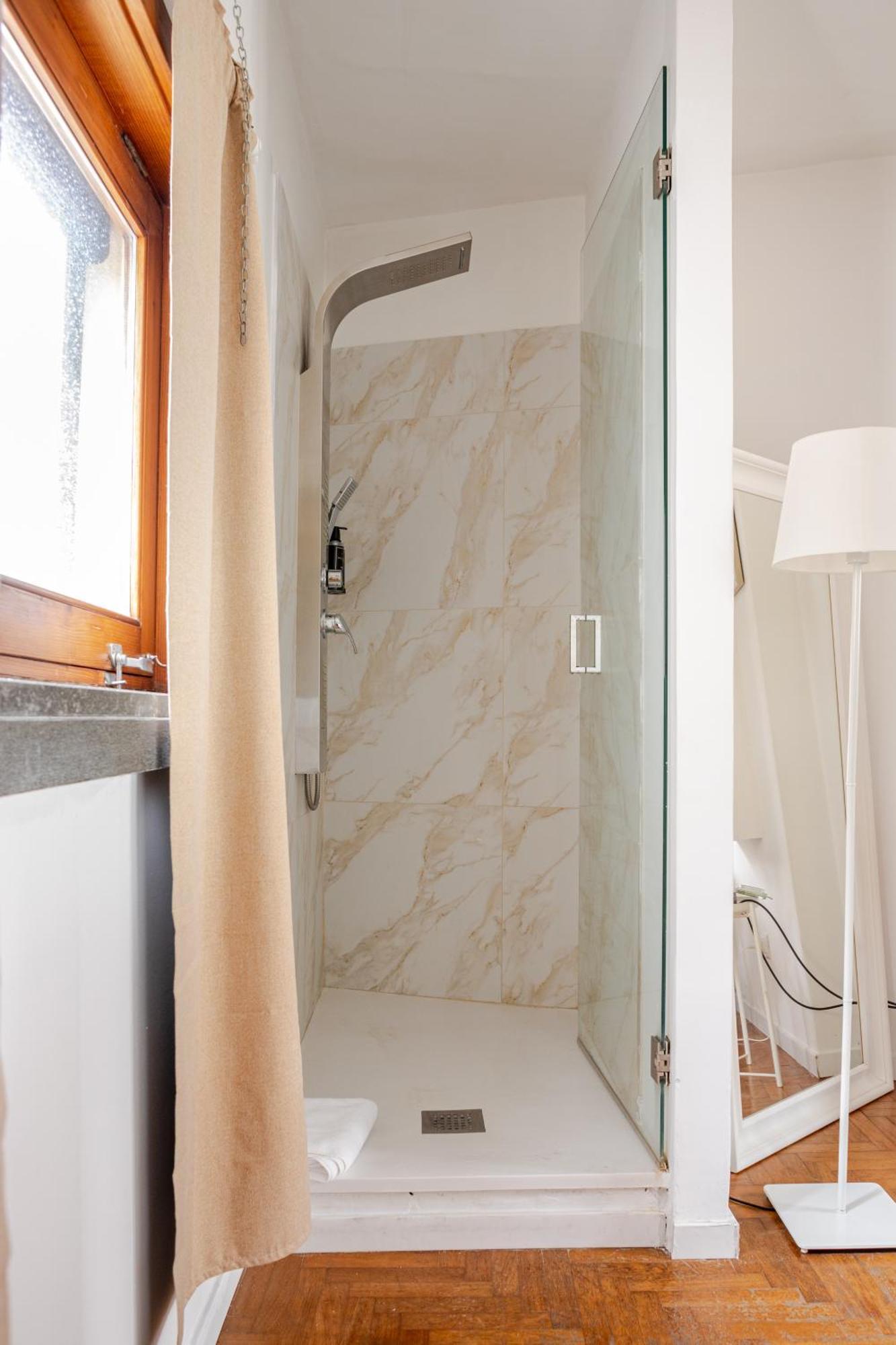 Bari Landlord 71 - Central Rooms ภายนอก รูปภาพ
